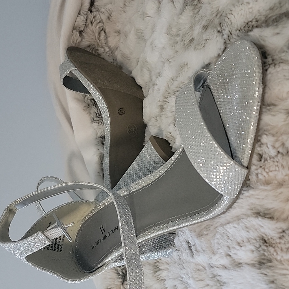 Silver dress sandle